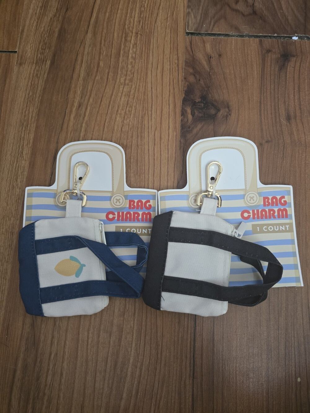 Target Bullseye Playground Spring Black Canvas Bag Clip Brand New S32